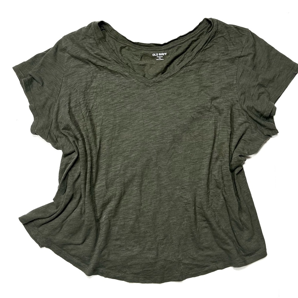 LAST CHANCE Old Navy tee
